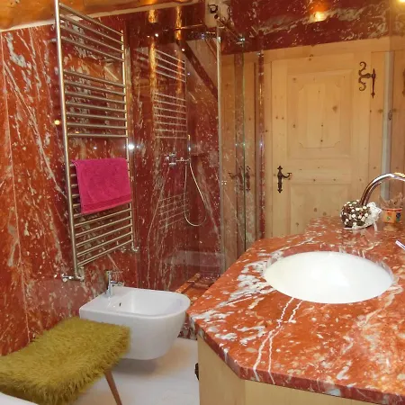 Apartment Partel Loudge